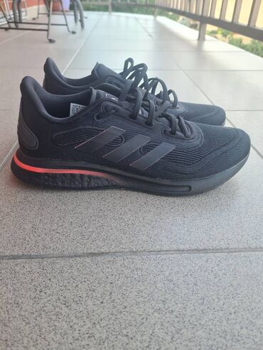 crne cizme na stiklu: Adidas, 39, bоја - Crna