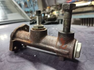 Auto delovi: Gornji cilindar kvacila Lada 7, Lada Niva br.2 Polovno, očuvano — 1