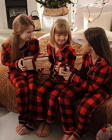 Пижамы: А кому без пуговиц — вот вам идеальный вариант! 🎄✨ Мягкие, уютные — 7