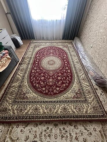 Ковер классический с восточным орнаментом - Тип: напольный ковер at lalafo.kg Ковер классический с восточным орнаментом - Тип: напольный ковер