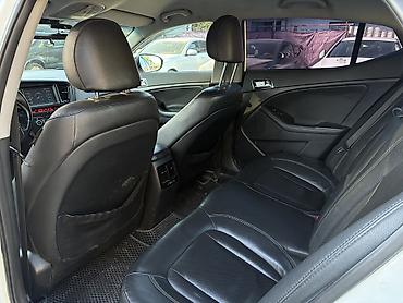 Kia: Kia K5: 2010 г., 2 л, Автомат, Бензин, Седан — 8