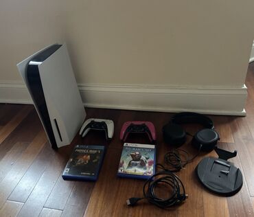 xbox series s beograd: Sony PlayStation 5 Blu Ray White Gaming Console with Accessories