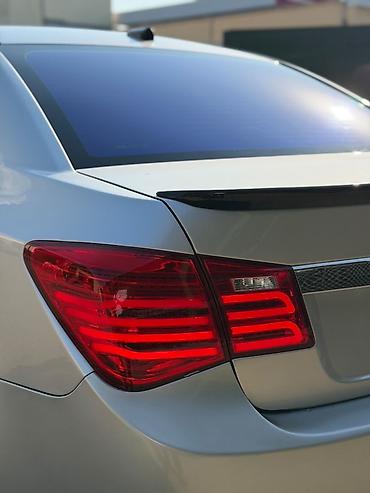 chevrolet cruze faralar: Chevrolet Cruze sedan – gümüşü rəng Xüsusiyyətlər: - Korpus: 4 qapılı — 9