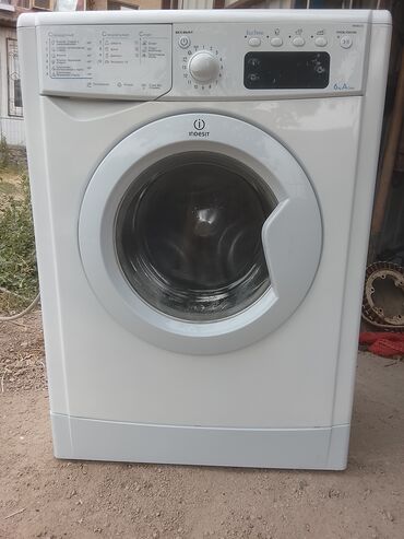 купить ноутбук в бишкеке в рассрочку: Стиральная машина Indesit, Б/у, Автомат, До 6 кг, Компактная