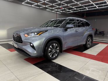 Toyota: Toyota Highlander: 2021 г., 2.5 л, Типтроник, Гибрид, Внедорожник