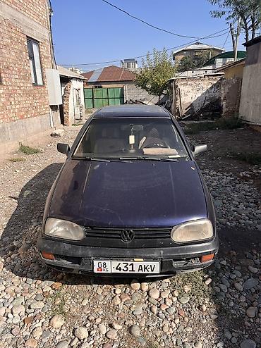 Volkswagen Golf: 1996 г., 1.8 л, Механика, Бензин, Хэтчбэк