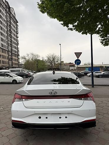 Hyundai: Hyundai Avante: 2022 г., 1.6 л, Вариатор, Гибрид, Седан — 4