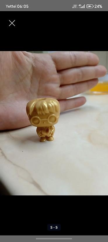 start sat: Gold Harry Potter sa oznakom VT401 iz 2023-e. Kinder joy. Pogledajte — 6