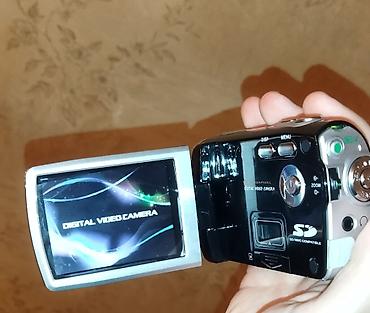 reader: SONY Digital video Camera V8 Maximize : 12MP Экран: 3.0 TFT Функция — 2