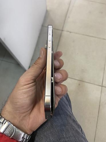 Apple iPhone: IPhone 15 Pro Max, 512 GB, Gümüşü, Face ID — 4