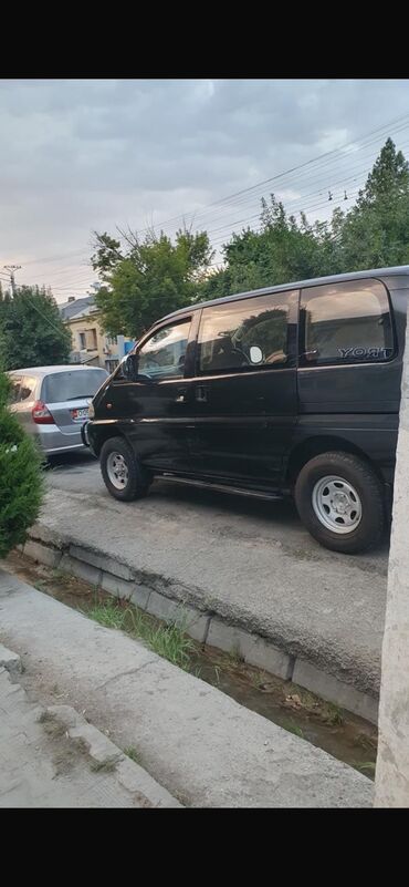 Mitsubishi: Mitsubishi Delica: 1996 г., 2.4 л, Автомат, Бензин, Внедорожник