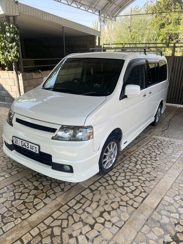 срочно продать машину: Honda Stepwgn: 2005 г., 2 л, Автоматтык, Бензин, Вэн/Минивэн