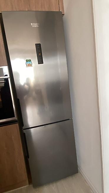 lianli lancool 207: İşlənmiş 2 qapılı Hotpoint Ariston Soyuducu Satılır, rəng - Gümüşü — 1