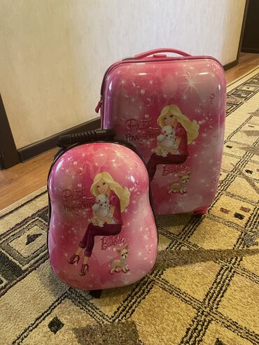 кошелёк детский: Детский вместительный чемодан с рюкзаком, в очень хорошем состоянии