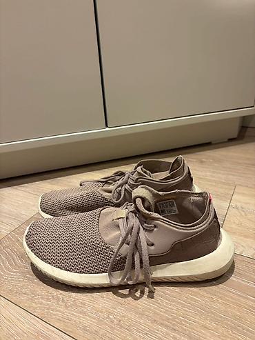 abş çəkmələri: Açıq bənövşəyi rəngli orijinal Adidas idman ayaqqabısı. Mənim üçün çox — 2