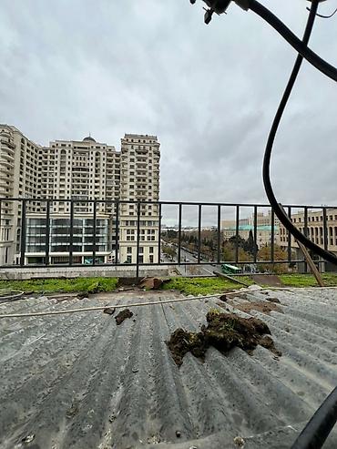 Mənzillər: Bakı, 3 otaqlı, Köhnə tikili, m. Elmlər Akademiyası, 90 kv. m — 3