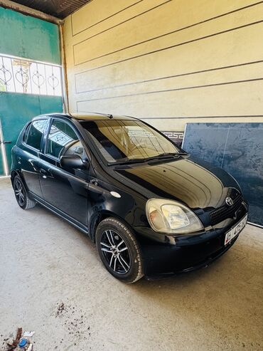 Toyota: Toyota Yaris: 2002 г., 1 л, Механика, Бензин, Хэтчбэк