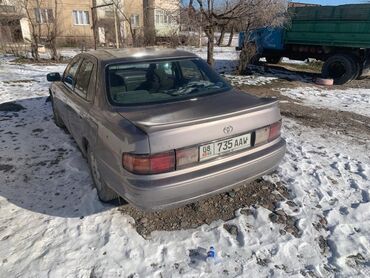 toyota механика: Toyota Camry: 1995 г., 2.2 л, Механика, Бензин, Седан