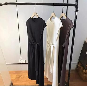 Повседневные платья: Женская одежда в стиле casual и smart-casual - Длинные безрукавные — 15