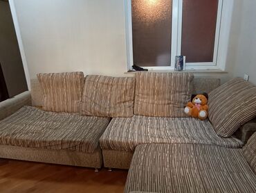 metbex kunc divan: Künc divan, Parça