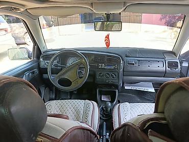mini ev: Volkswagen Vento: 1993 г., 2 л, Седан — 5