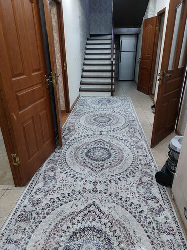 Долгосрочная аренда домов: 200 м², 7 комнат, Утепленный, Теплый пол, Бронированные двери at lalafo.kg — 13 Долгосрочная аренда домов: 200 м², 7 комнат, Утепленный, Теплый пол, Бронированные двери — 13