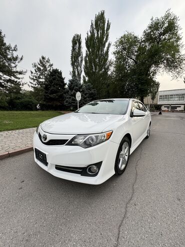бампер 210 5 5: Toyota Camry: 2013 г., 2.5 л, Автомат, Бензин