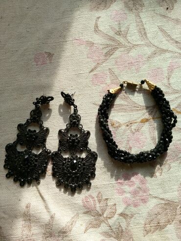 tn nike 3: Set: Earrings, Bracelet, Material: Cubic zirconia