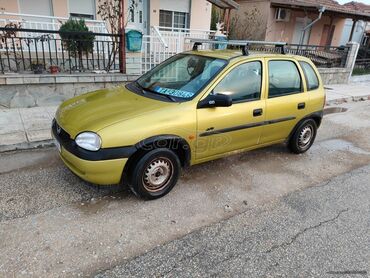 Οχήματα - Πετρίτσι: Opel Corsa: 1 l. | 1997 έ. | 299000 km. | Χάτσμπακ