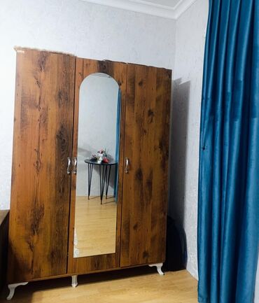 шкаф для документов с замком: Б/у, Прямой шкаф, Гардеробный шкаф