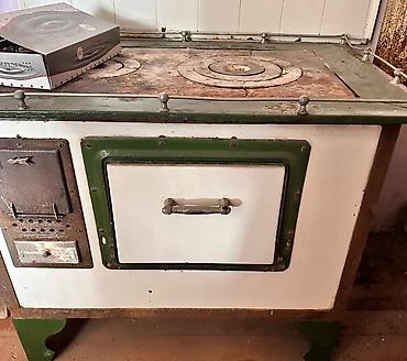 Peçlər və kaminlər: Bütün məhsullar qoz ağacındandır Dolab üçün 60 azn televizor — 2