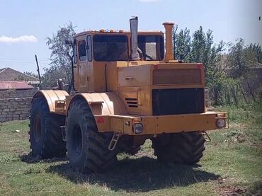 Kommersiya nəqliyyat vasitələri: Traktor kirovets k-701 kasemsot super vezyetdedır qıymetde razılaşma