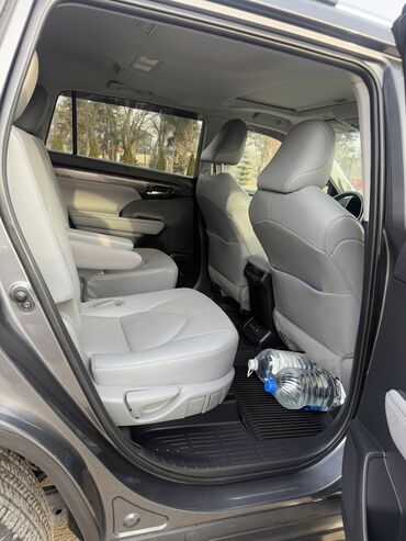 Toyota: Toyota Highlander: 2021 г., 3.5 л, Типтроник, Бензин, Внедорожник — 15