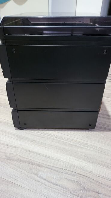 Динамики и колонки: Продам SHARP из 80г, без колонок нету, без пульта, стоял долго, сд — 11