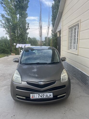 runx alex: Toyota Ractis: 2005 г., 1.3 л, Автомат, Бензин, Хетчбек