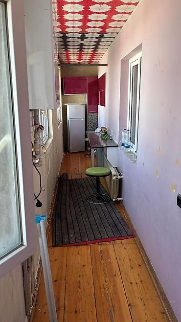 sabunçu kirayə: Bakıxanov qəsəbəsində,arzu şadlıq evinin,talkuçkanın yanı,2 otaq 3- ə — 1