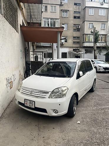 Toyota Raum: 2003 г., 1.5 л, Автомат, Бензин