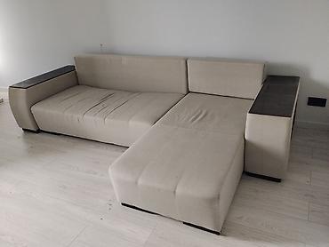 Срочно продам Угловой диван с широкой оттоманкой и встроенными at lalafo.kg Срочно продам Угловой диван с широкой оттоманкой и встроенными
