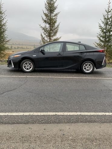 200 тайота: Toyota Prius: 2020 г., 1.8 л, Автомат, Гибрид