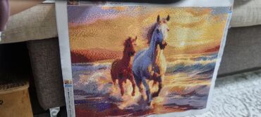 Картины: Продаю готовую картину 30 на 40см (мозайка) и картину красками на — 29