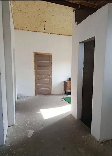 Продажа коттеджей и домов: Продаётся кирпичный дом В р-не р-ка Баят по ул.Алтын Бак Напротив жк — 2