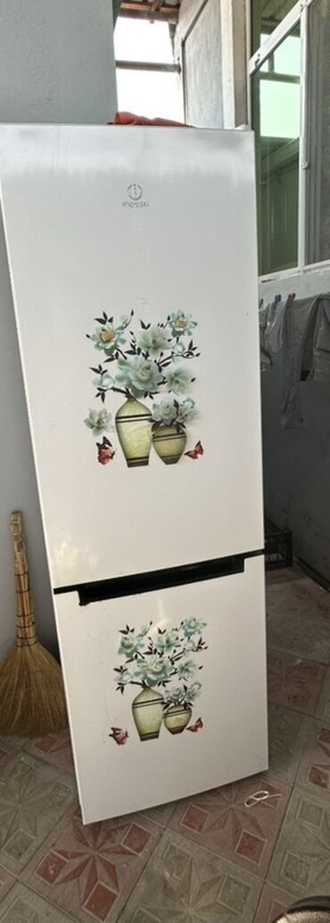 Tikiş maşınları: Hec bir prablemi yoxdu Her sey islekdir. Indesit iki kameralı