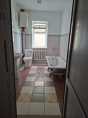 Комнаты: 50 м², Без мебели — 5
