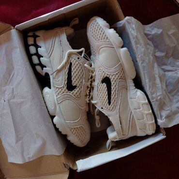 носки оптом найк: Мужские кроссовки, 41, Nike, Новый, цвет - Бежевый