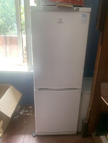 редуктор газ 53: Холодильник Indesit, Двухкамерный