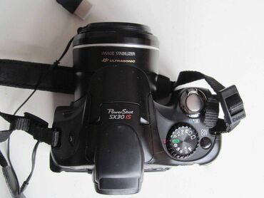 Фотоаппараты: Canon SX30is, 14.1 МП в очень хорошем состоянии, всё работает очень