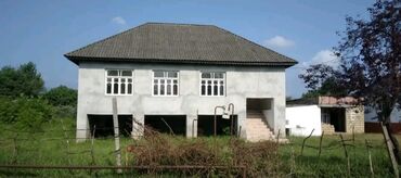 Həyət evləri və villaların satışı: Satılır: həyət evi - Tip: 1 mərtəbə (yüksək kürsülü), daş divarlar — 1