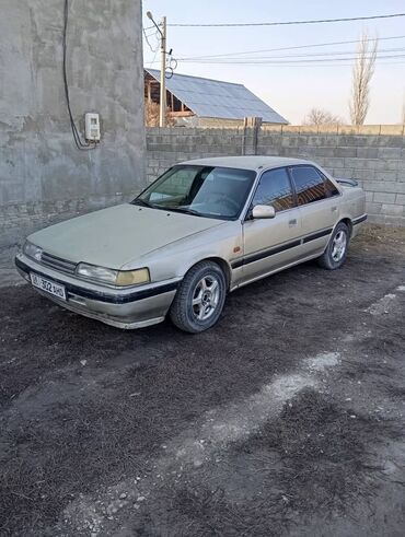 авто на 100000: Mazda 626: 1989 г., 2 л, Механика, Бензин, Седан