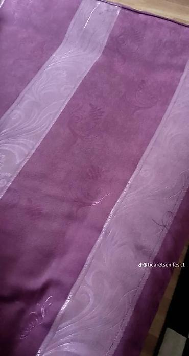 alisa home tekstil: Bənövşəyi rəngdə dekorativ masa örtüyü/döşəmə örtüyü (yol dəsmallı) — 1