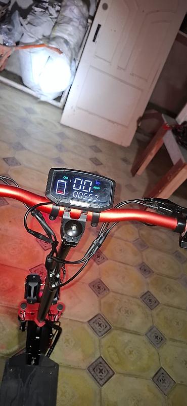 samokat satilir: Yeni Elektrik samokat 10", 751 - 1000 Vt, > 45 km/s — 4